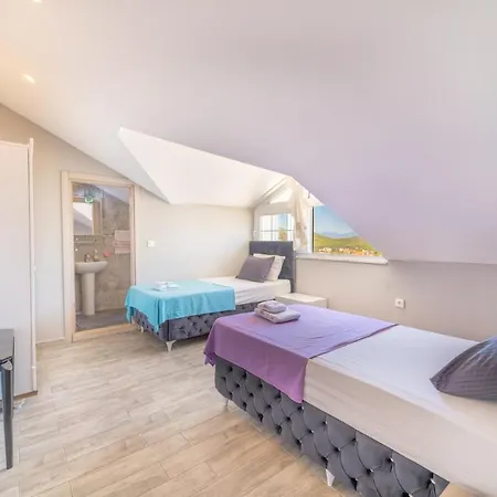 דירה Stunning In With Seaview And Pool