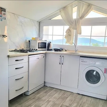 Appartement Stunning In With Seaview And Pool